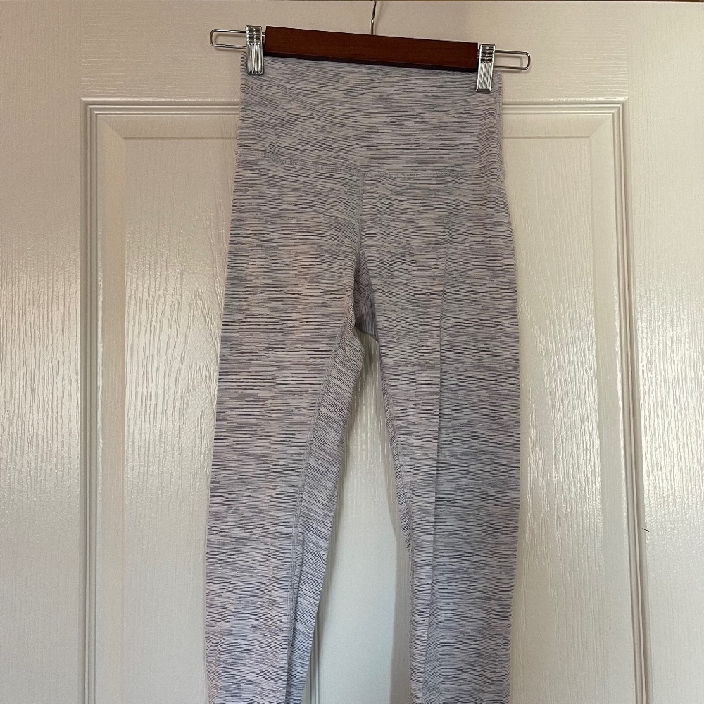 RARE Lululemon Wunder Under High-Rise Tight 28" *Luon Size 4